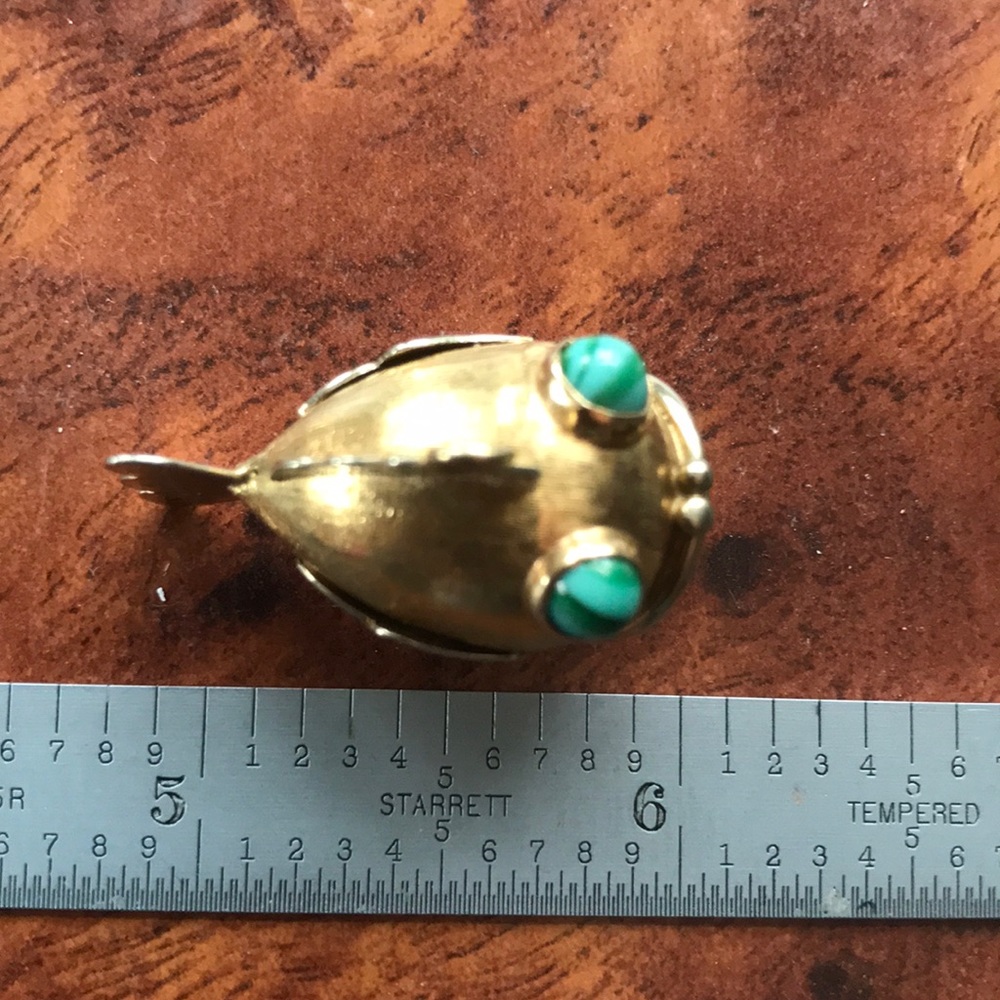 14k and “malachite” fish charm VINTAGE
